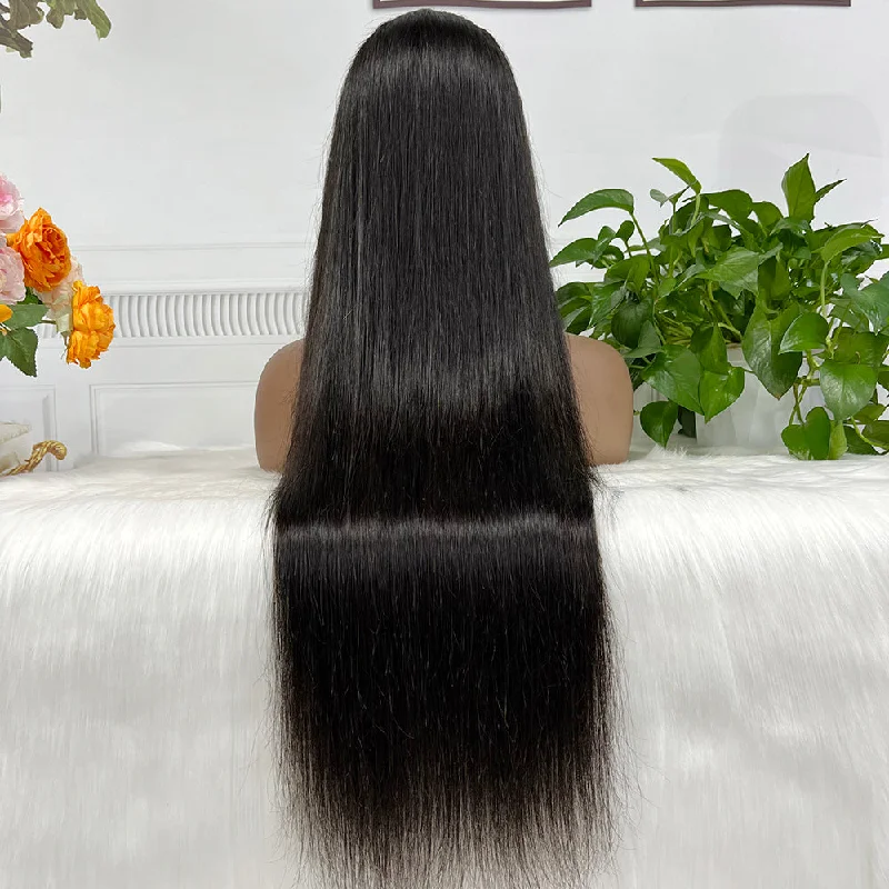 Lace wig with a pre - plucked hairline for a more natural look5*5 HD Glueless Lace Wig Silky Straight Natural Color Human Hair Lace Wigs 26" 250% Density