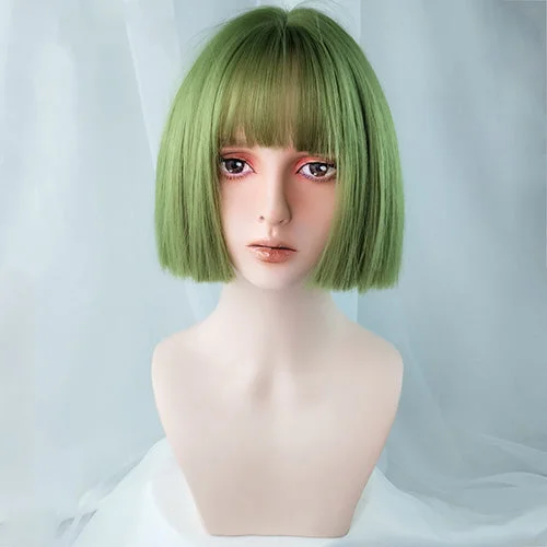 Bob wig with a wavy texture for a beachy lookBob LoLita Wig Green