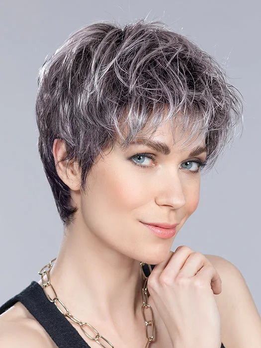 Synthetic bob wig with a natural - looking textureStop Hi Tec | Hair Power | Synthetic Wig