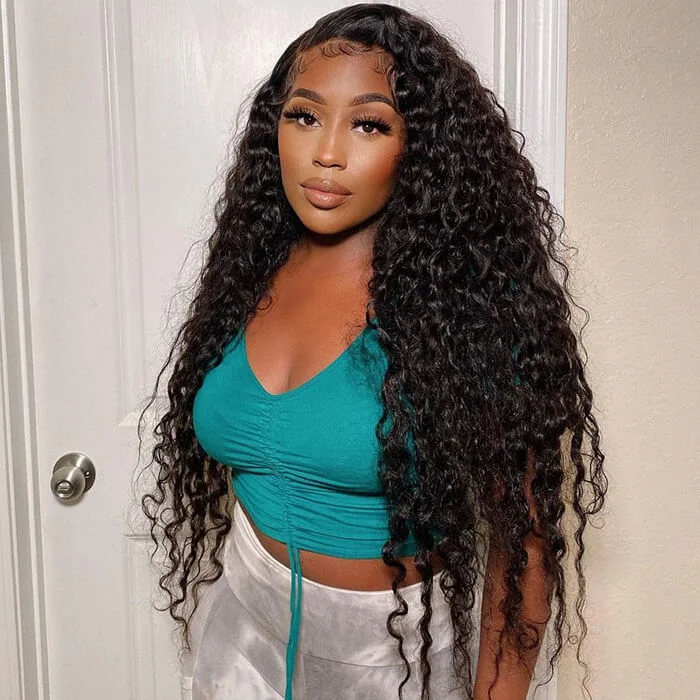 Curly wig with a silk - base cap for a comfortable and smooth feel13×4 Lace Front Wigs Curly Human Hair Wigs