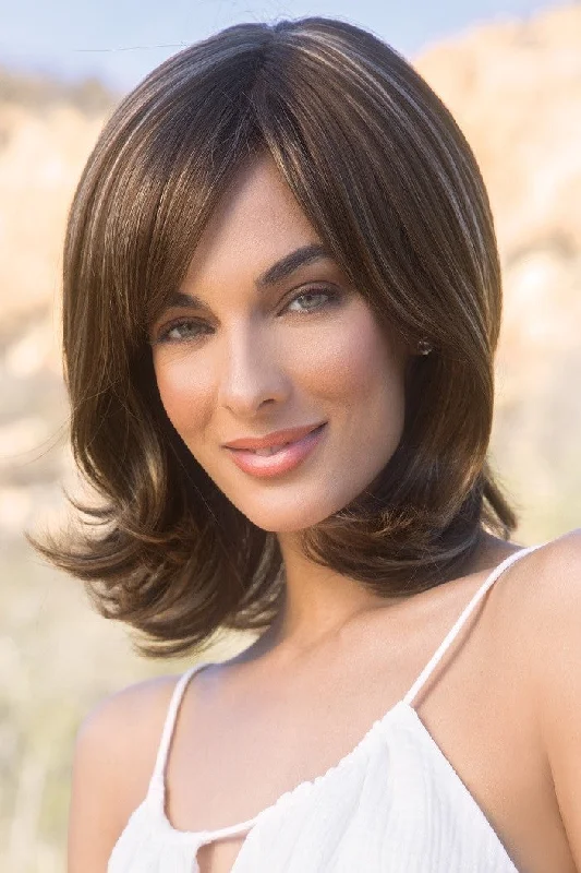 Lace - front wavy wig for a realistic hairlineAmore Wigs - Levy (#2582)