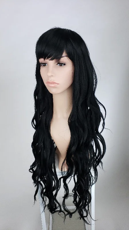 Wavy wig in a chocolate - brown color for a rich and warm appearanceSapphire Midnight Black - Fashion Wig