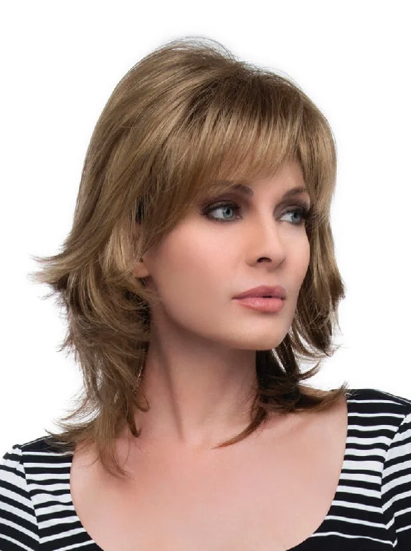 Short wig with a curly texture for a playful and youthful vibeMila