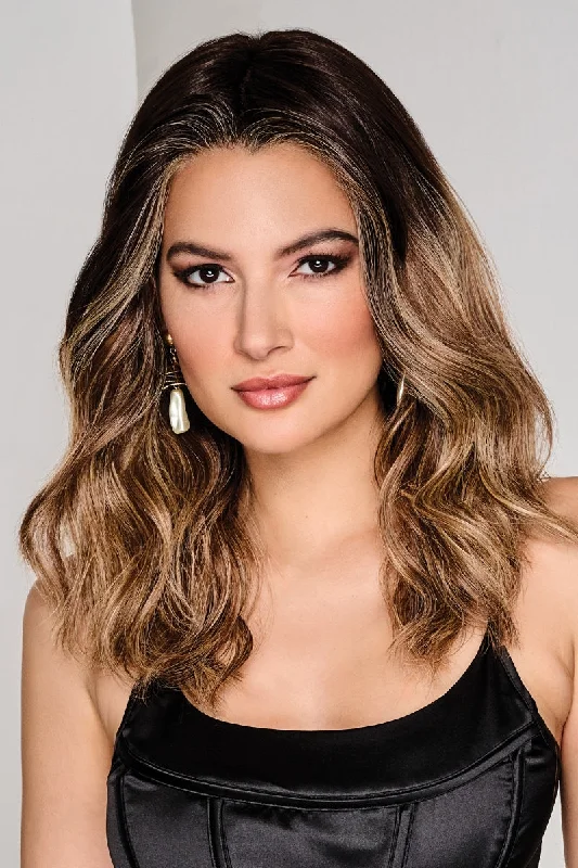 Long - length wavy wig with loose waves for a glamorous lookRaquel Welch Wigs - Balayage Beauty